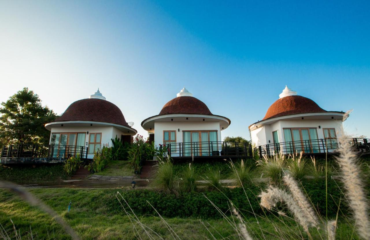 De Mala Hotel Сукотай Екстериор снимка