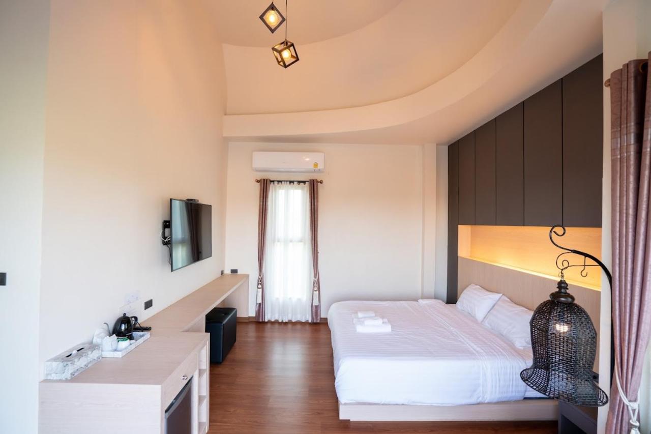De Mala Hotel Сукотай Екстериор снимка