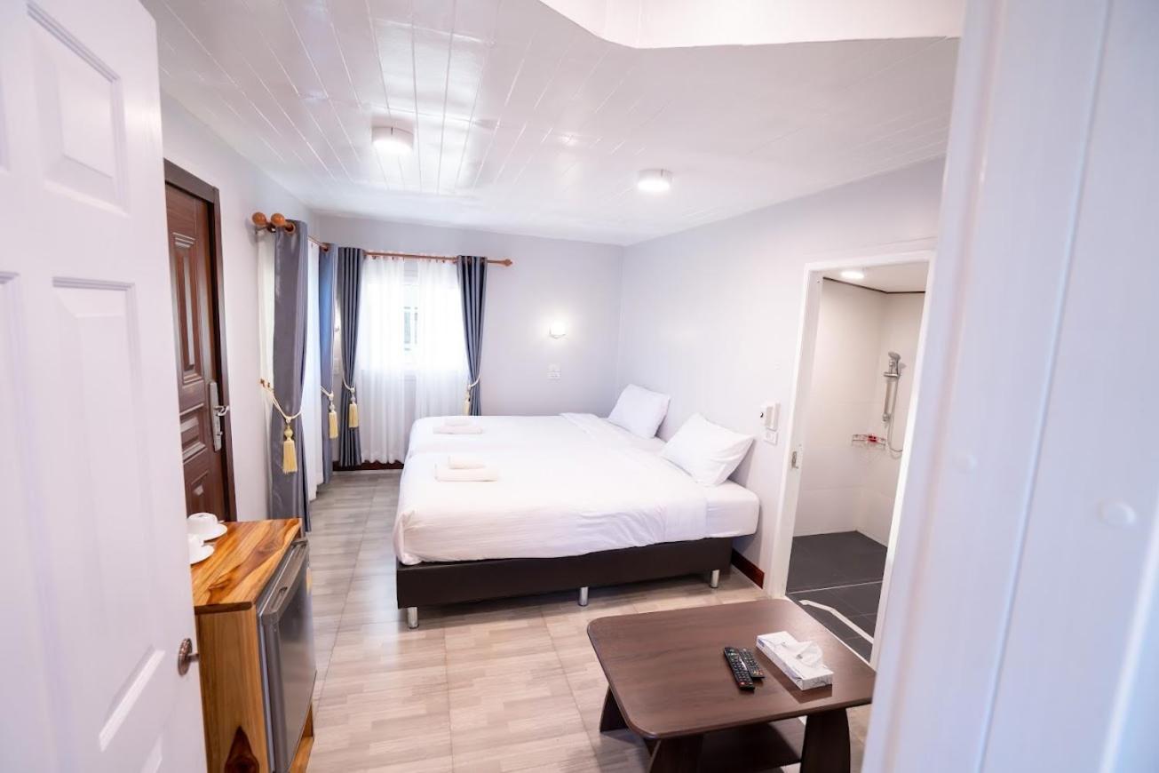 De Mala Hotel Сукотай Екстериор снимка